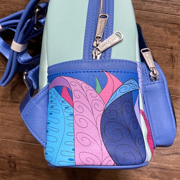 Loungefly Alice In Wonderland Caterpillar mini backpack - Picture 3 of 9